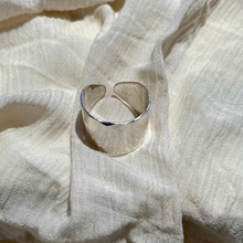 Load image into Gallery viewer, Cigar Band Ring Sterling Silver