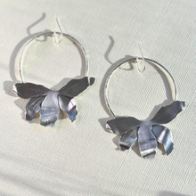 Load image into Gallery viewer, Naupaka Silver Hoops