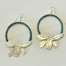 Load image into Gallery viewer, Naupaka &amp; Lauhala Hoops
