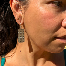 Load image into Gallery viewer, Niho Manō Earrings
